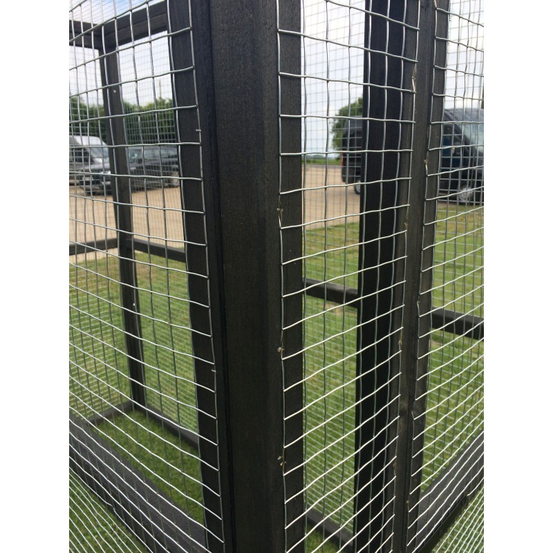 Hand Painted Rabbit Pet run 6ft x 4ft